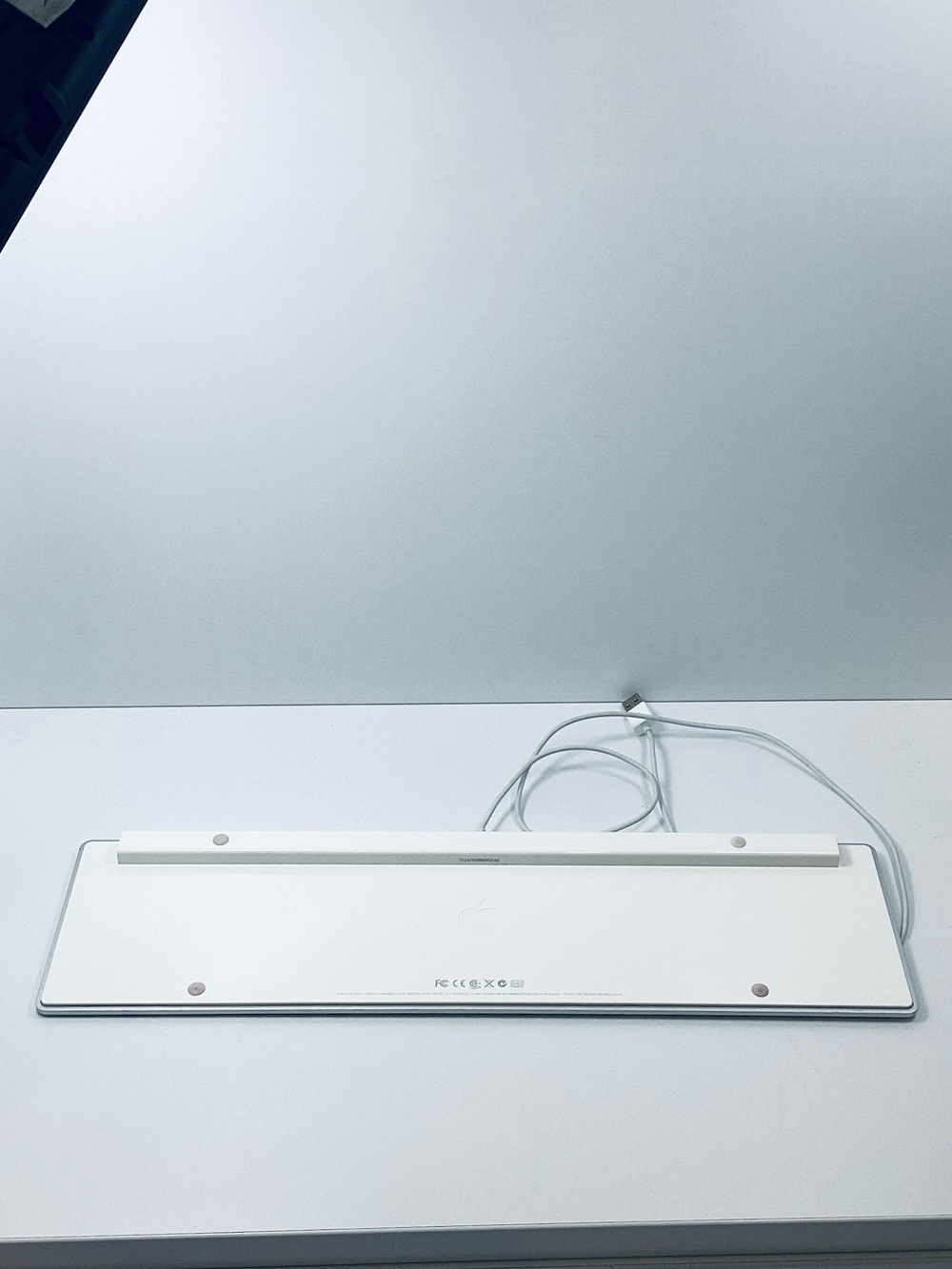 🐵 Apple White USB Keyboard - Picture 7 of 9